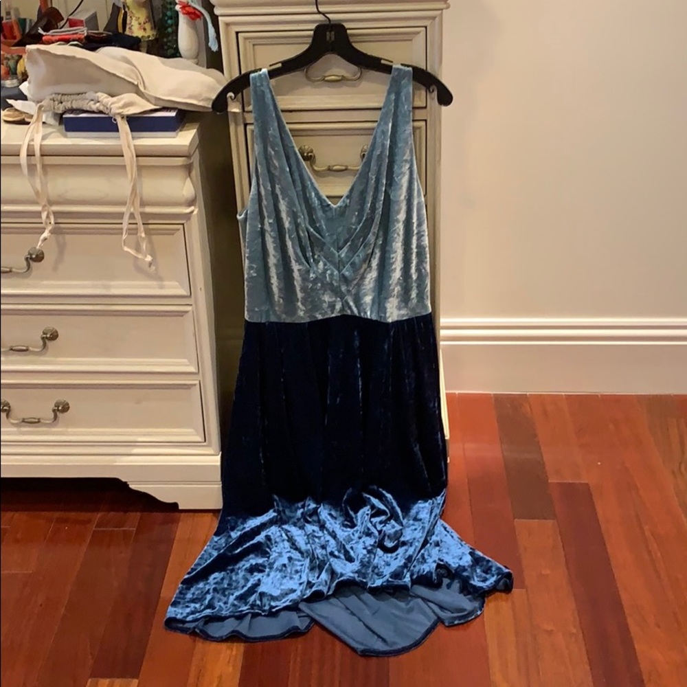 Eva by Eva Franco blue velvet dress